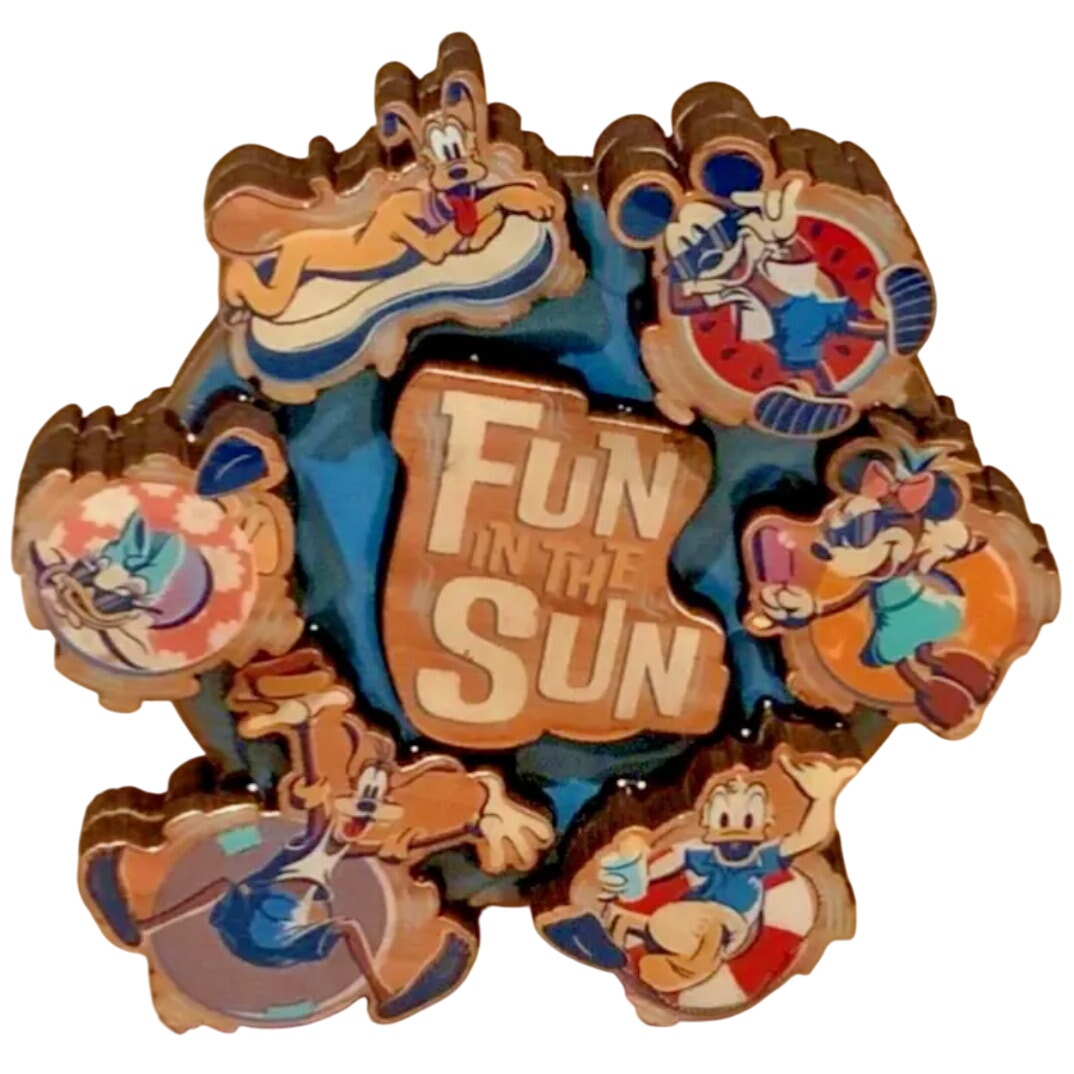 Disney Parks Mickey and Friends Fun in the Sun Magnet